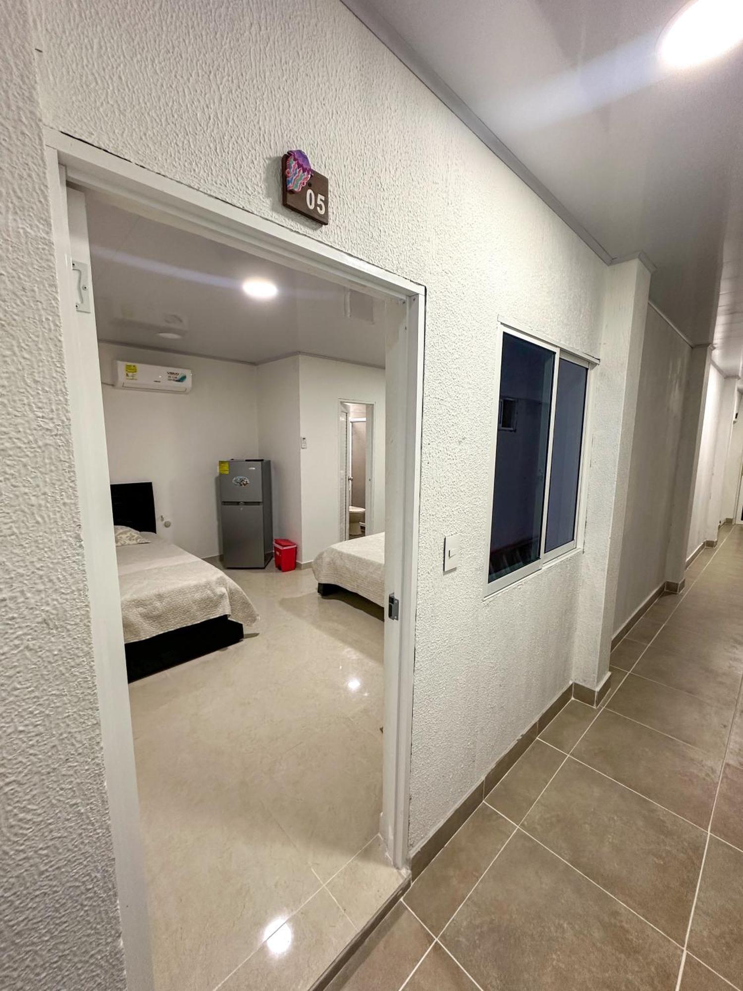 Posada Three Cay Suites Rocky Point Екстер'єр фото